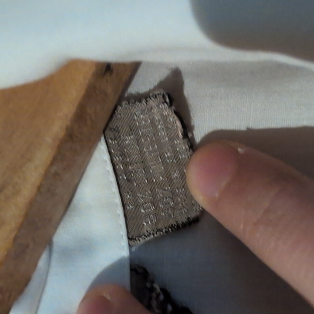 Button up - Picture 6 of 7